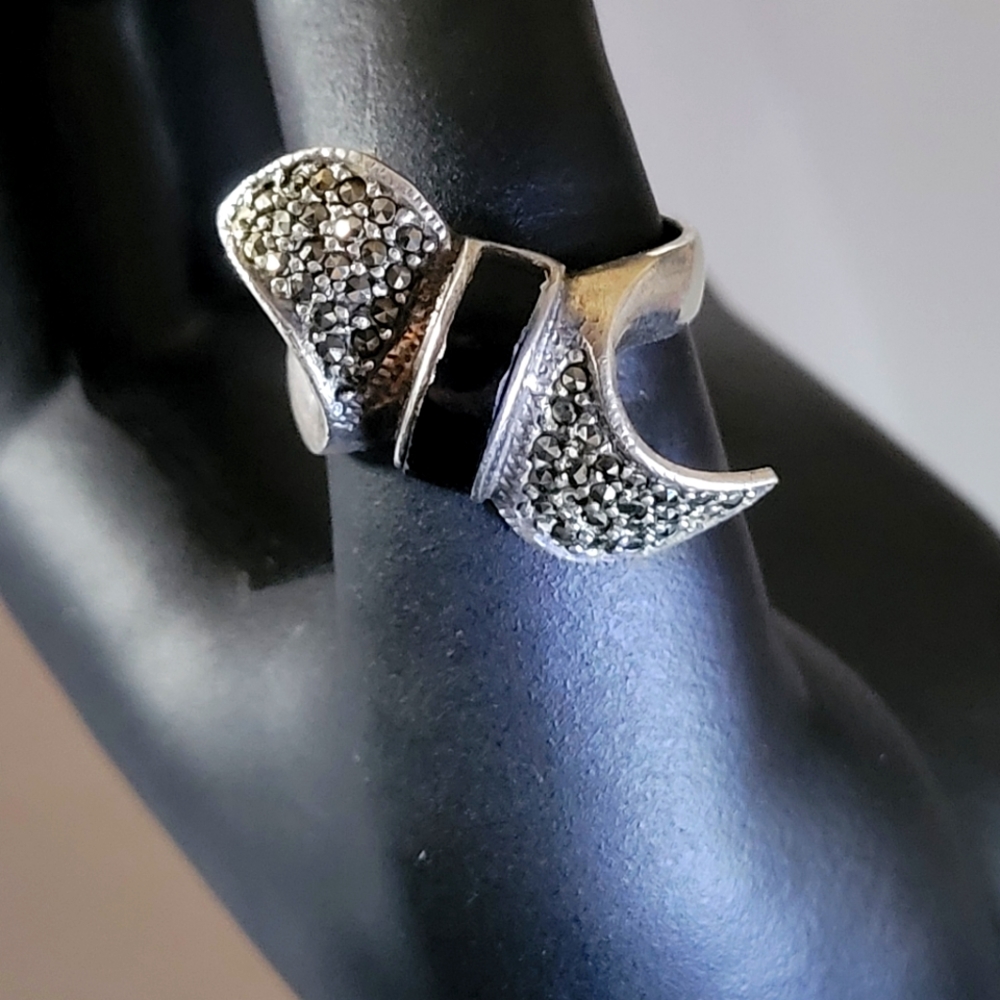 Solid 925 Silver Marcasite Bow Ring